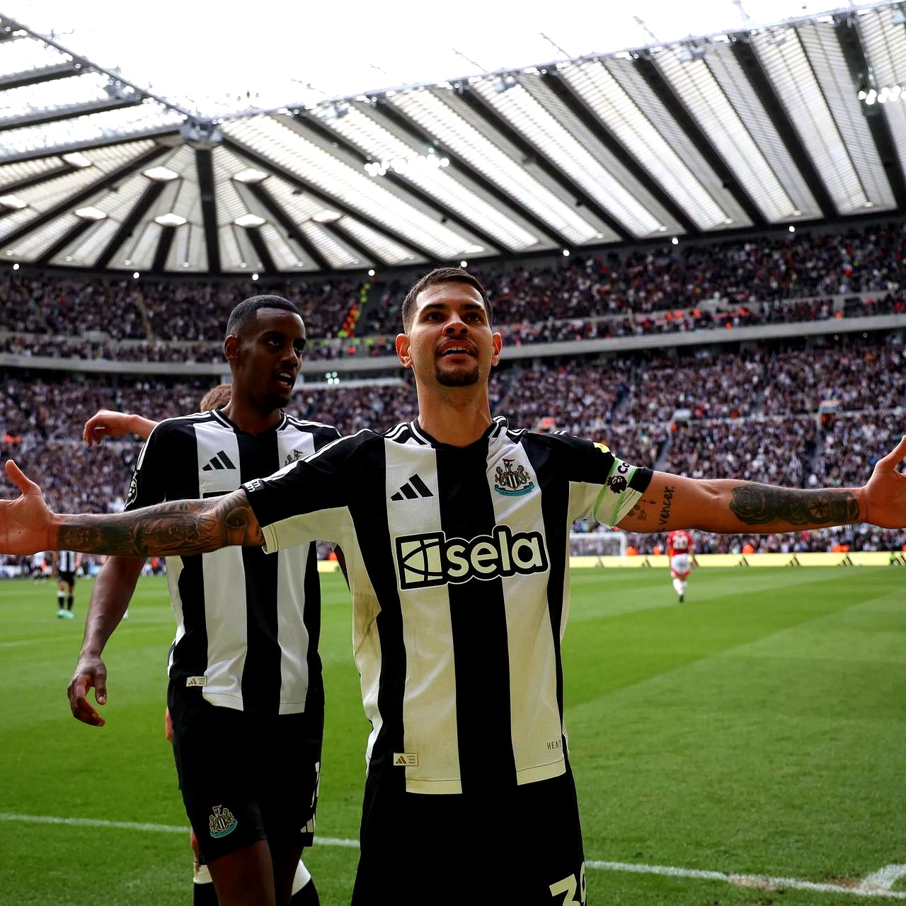 赛后体能课后，纽卡斯尔完成体检备战NBA季后赛，引发热议，更衣室氛围转暖的简单介绍