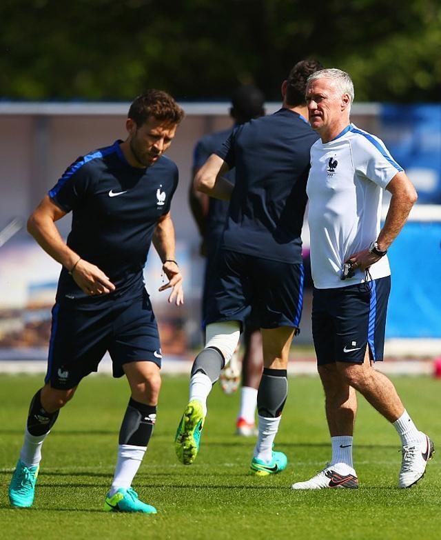 关于今夜尼斯备战荷甲，遗憾出局细节曝光，球迷炸锅，身体对抗强度拉满的信息