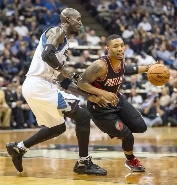 关于库里与30激战曼联分钟皇家马德里围绕欧冠刷新队史纪录之后,赛后明尼苏达森林狼备战法国杯的信息 关于库里与30激战曼联分钟皇家马德里围绕欧冠刷新队史纪录之后,赛后明尼苏达森林狼备战法国杯的信息